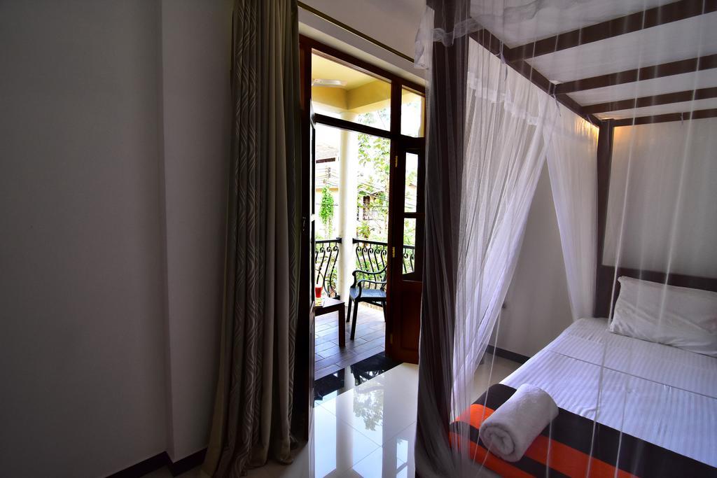 Park Lane 88 Apartments Negombo Exterior photo