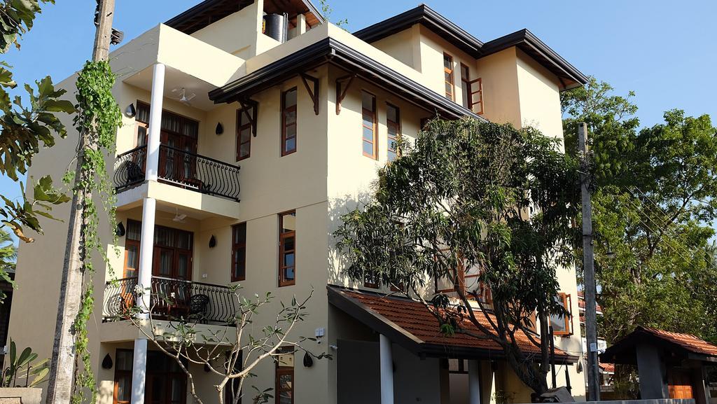 Park Lane 88 Apartments Negombo Exterior photo